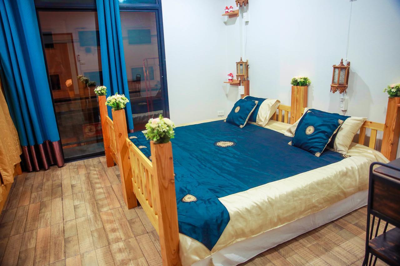 The Sun Hostel Chiang Mai Bagian luar foto