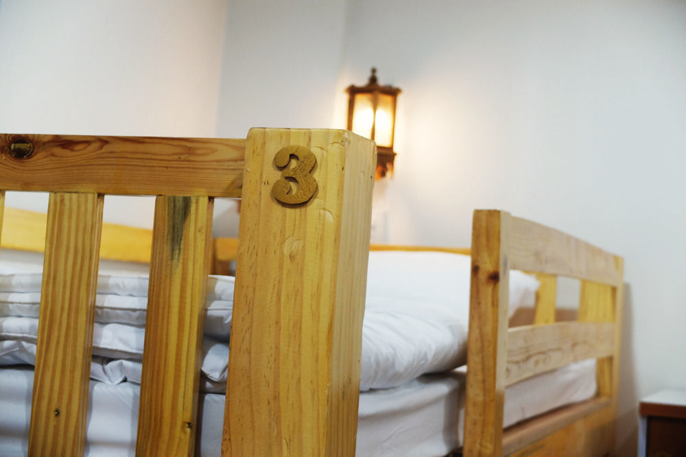 The Sun Hostel Chiang Mai Bagian luar foto